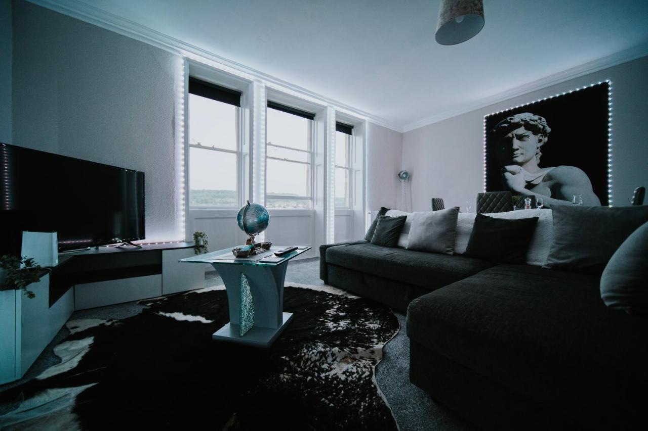 Roman Penthouse- City Skyline Views, 4K Tvs, 5G Wifi And More! Lägenhet Bath Exteriör bild