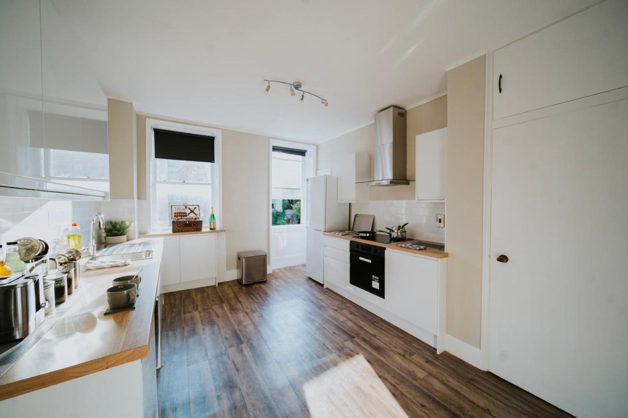 Roman Penthouse- City Skyline Views, 4K Tvs, 5G Wifi And More! Lägenhet Bath Exteriör bild