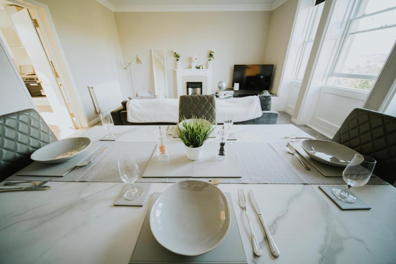 Roman Penthouse- City Skyline Views, 4K Tvs, 5G Wifi And More! Lägenhet Bath Exteriör bild