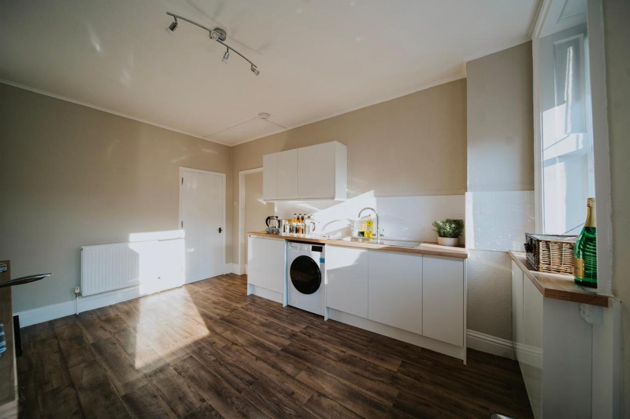 Roman Penthouse- City Skyline Views, 4K Tvs, 5G Wifi And More! Lägenhet Bath Exteriör bild